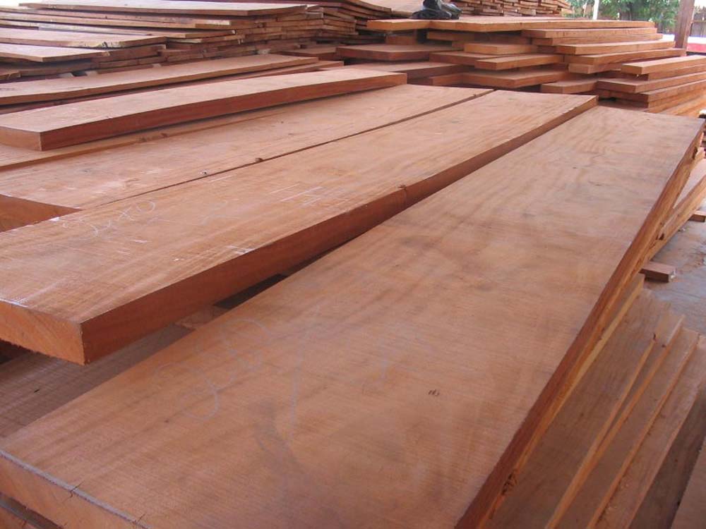 Madera de caoba o mahogany aserrada Madera de caoba o mahogany aserrada