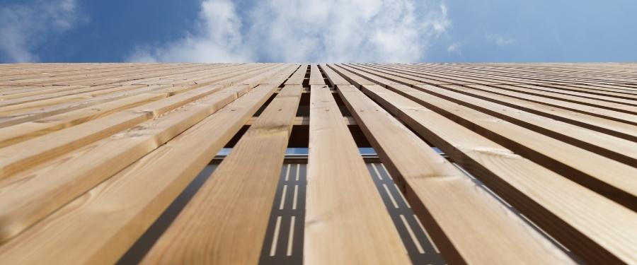 Revestimiento de fachadas de madera termotratada